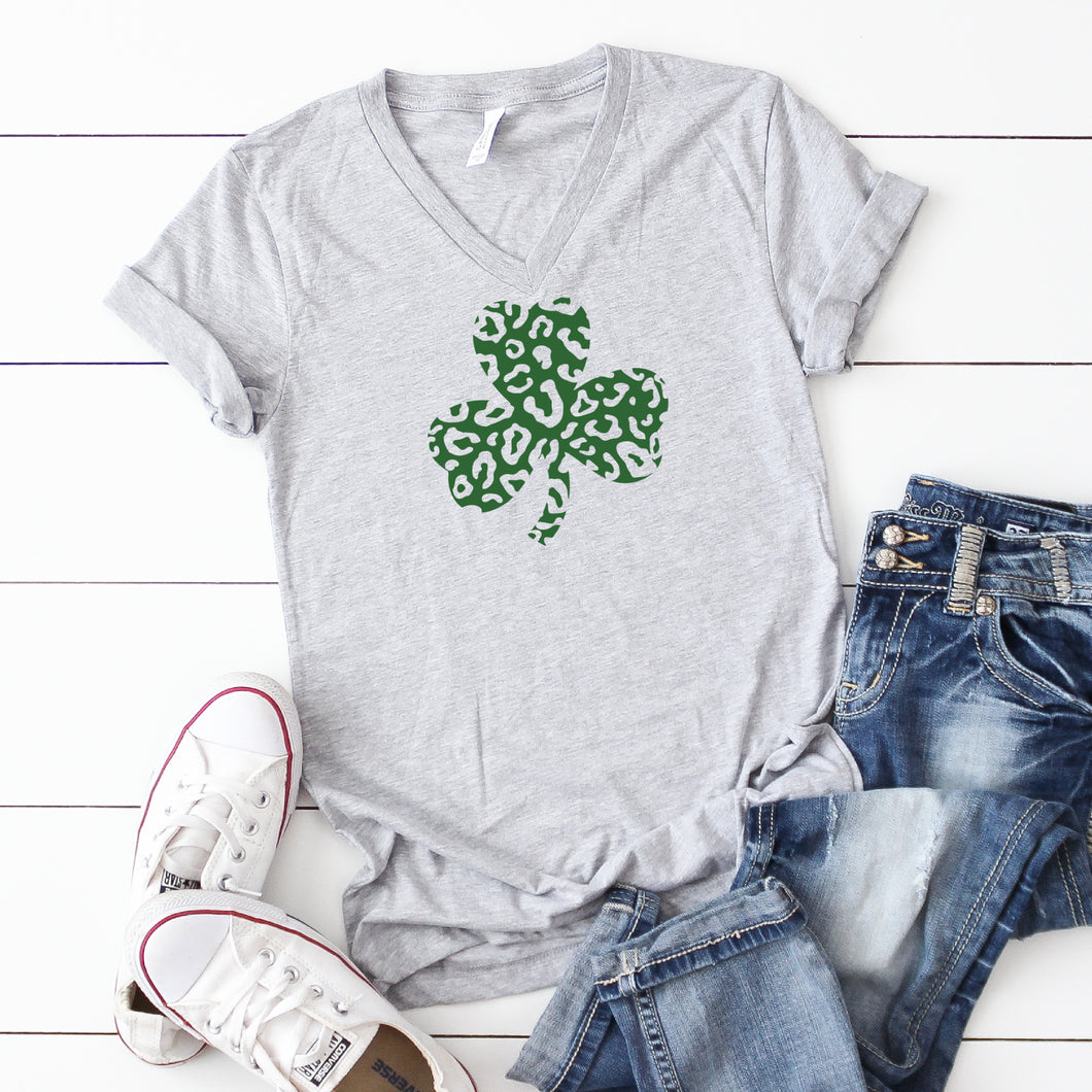 V-Neck :Leopard Green Shamrock